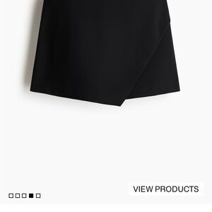 H&M Black Skort